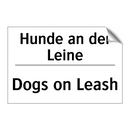 Hunde an der Leine - Dogs on Leash