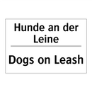 Hunde an der Leine - Dogs on Leash