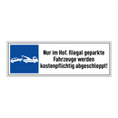 Nur im Hof. Illegal geparkte Fahrzeuge werden kostenpflichtig abgeschleppt!