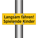 Langsam fahren! Spielende Kinder