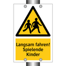 Langsam fahren! Spielende Kinder