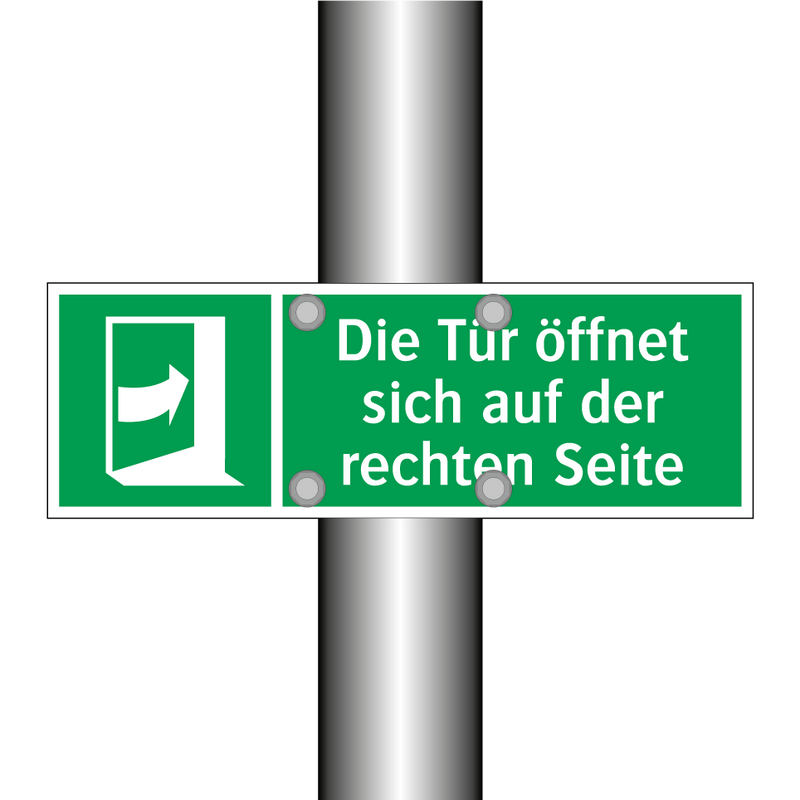 Die Tür öffnet sich auf der rechten Seite