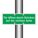 Tür öffnet durch Drücken auf der rechten Seite