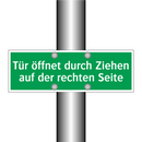 Tür öffnet durch Ziehen auf der rechten Seite