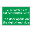 Die Tür öffnet sich auf der rechten /.../ - The door opens on the right-hand /.../