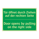 Tür öffnet durch Ziehen auf der /.../ - Door opens by pulling on the right /.../