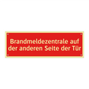 Brandmeldezentrale auf der anderen Seite der Tür