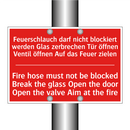 Feuerschlauch darf nicht blockiert /.../ - Fire hose must not be blocked /.../