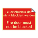 Feuerschutztür darf nicht blockiert /.../ - Fire door must not be blocked