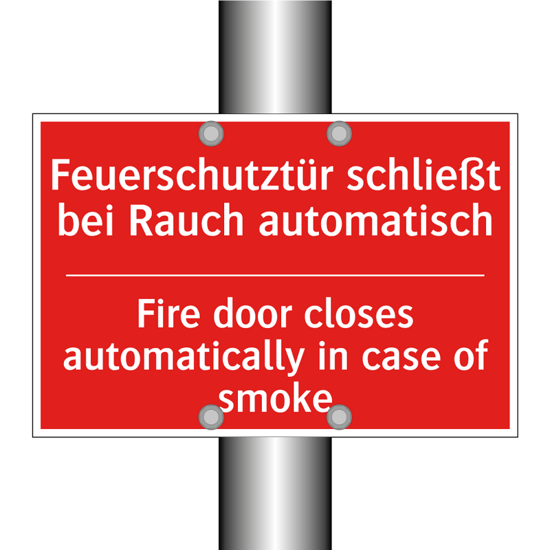 Feuerschutztür schließt bei Rauch /.../ - Fire door closes automatically /.../