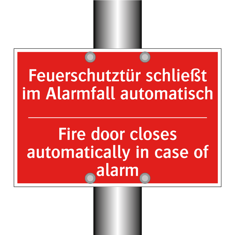 Feuerschutztür schließt im Alarmfall /.../ - Fire door closes automatically /.../