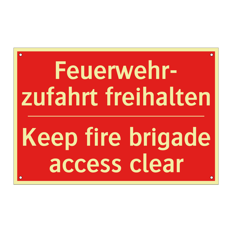 Feuerwehr- zufahrt freihalten - Keep fire brigade access clear