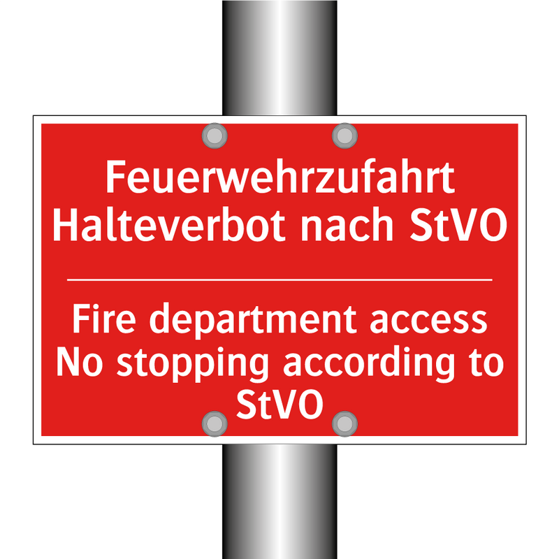 Feuerwehrzufahrt Halteverbot nach /.../ - Fire department access No stopping /.../