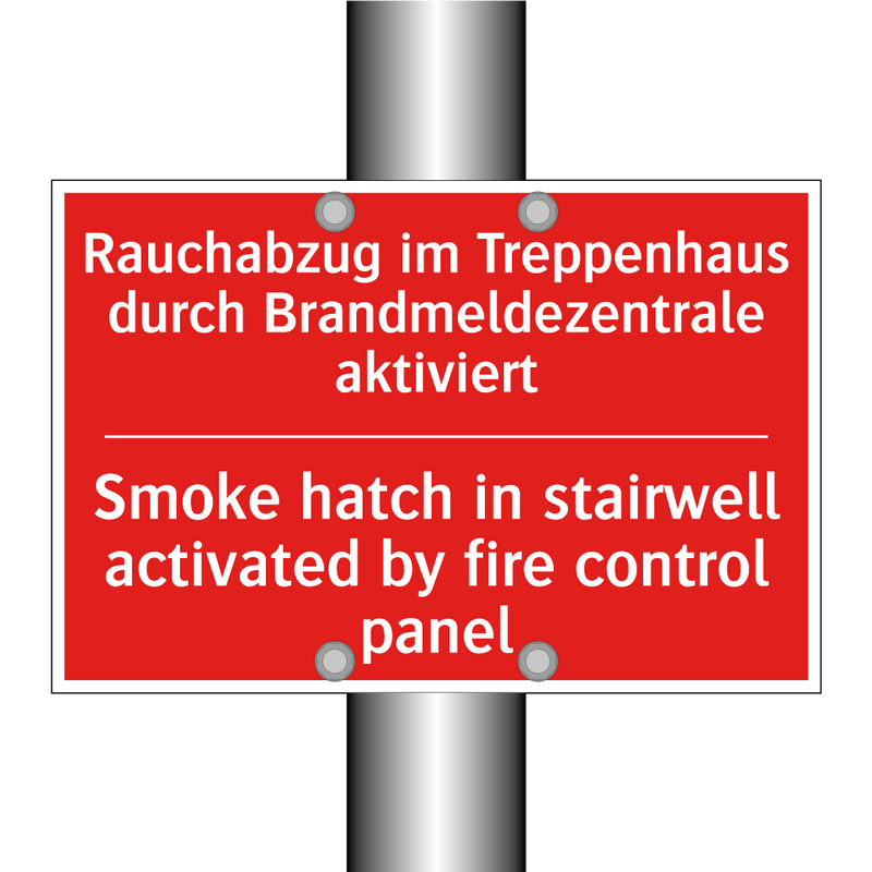 Rauchabzug im Treppenhaus durch /.../ - Smoke hatch in stairwell activated /.../