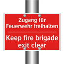 Zugang für Feuerwehr freihalten/.../ - Keep fire brigade exit clear