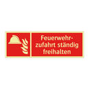 Feuerwehr- zufahrt ständig freihalten