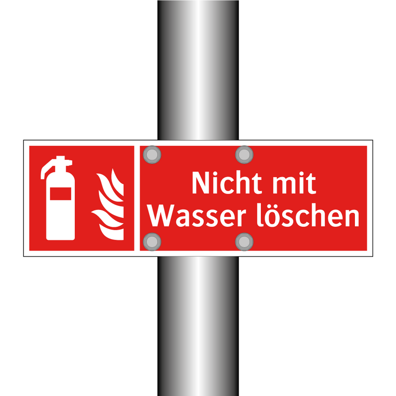 Nicht mit Wasser löschen
