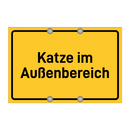 Katze im Außenbereich