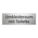 Umkleideraum mit Toilette