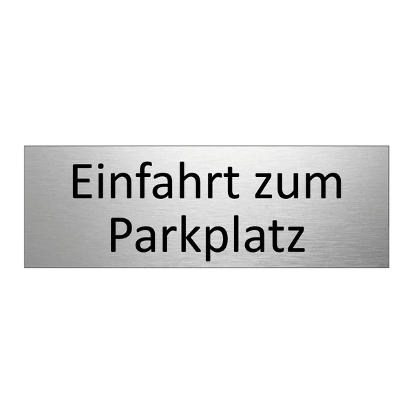 Einfahrt zum Parkplatz