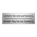 Lächeln! Sie sind auf Kamera. - Smile! You're on Camera