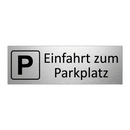 Einfahrt zum Parkplatz