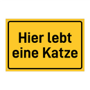 Hier lebt eine Katze