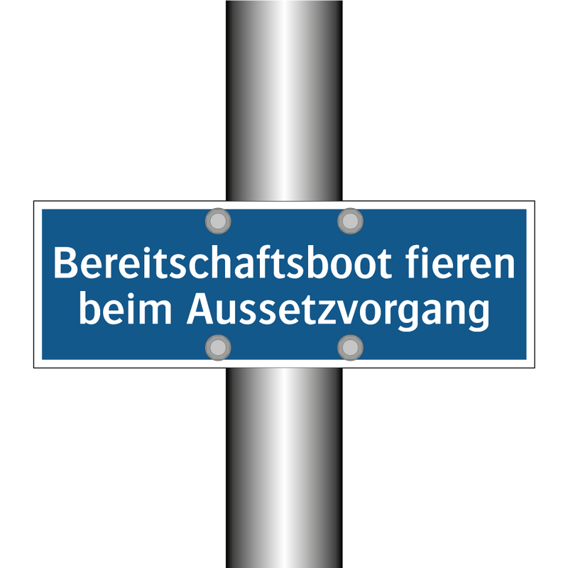 Bereitschaftsboot fieren beim Aussetzvorgang