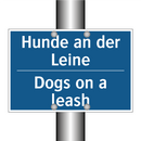 Hunde an der Leine - Dogs on a leash