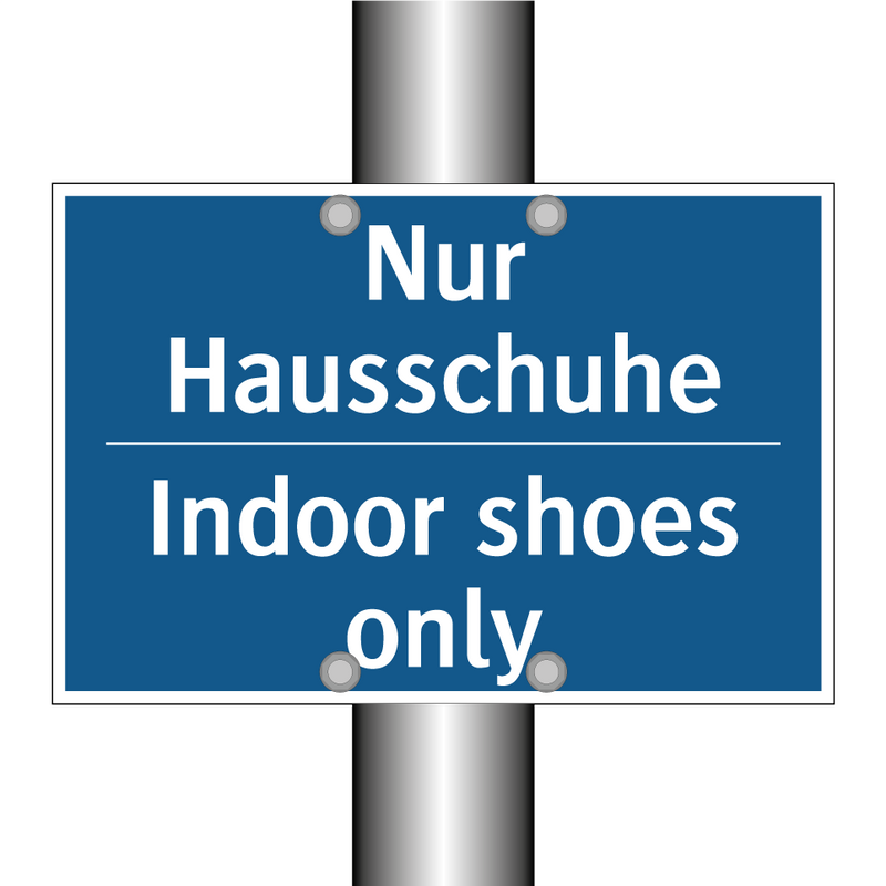 Nur Hausschuhe - Indoor shoes only