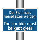 Der Flur muss freigehalten werden./.../ - The corridor must be kept clear/.../