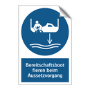 Bereitschaftsboot fieren beim Aussetzvorgang