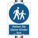 Halten Sie kleine Kinder fest