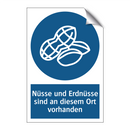 Nüsse und Erdnüsse sind an diesem Ort vorhanden