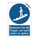 Benutzen Sie die Treppe, um nach unten zu gehen.
