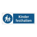 Kinder festhalten