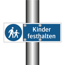 Kinder festhalten