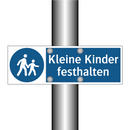 Kleine Kinder festhalten