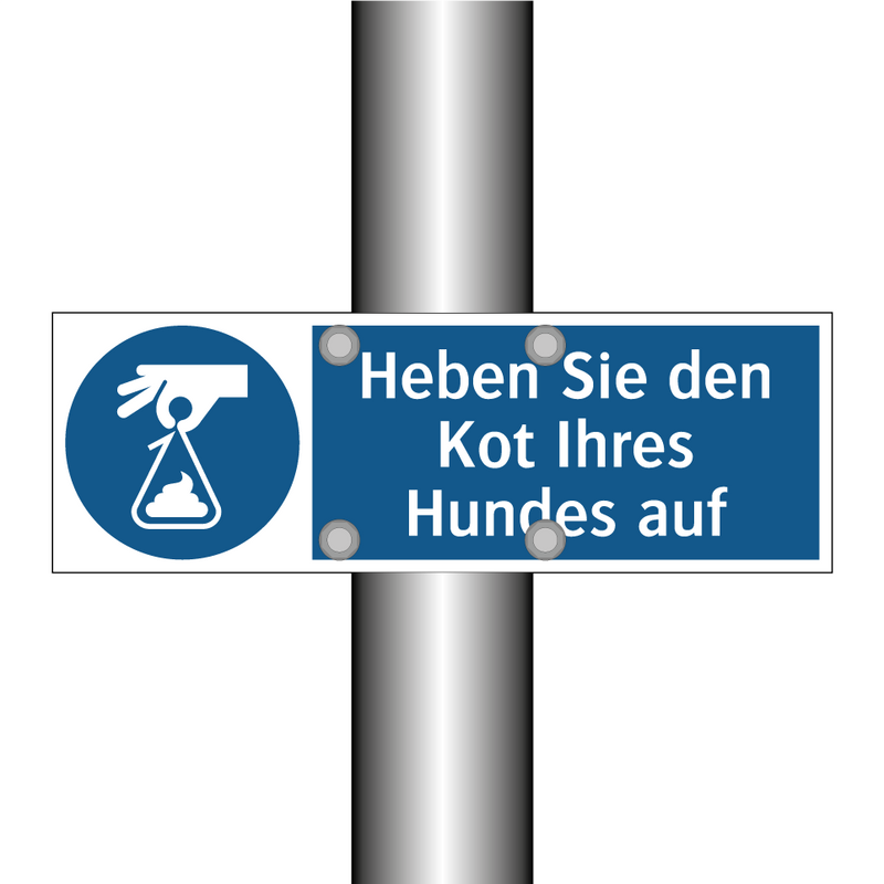 Heben Sie den Kot Ihres Hundes auf