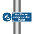 Netzstecker ziehen vor dem Öffnen