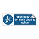 Treppe benutzen, um nach oben zu gehen