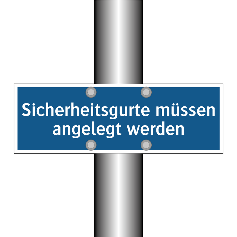 Sicherheitsgurte müssen angelegt werden