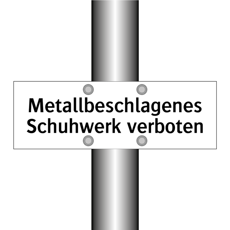 Metallbeschlagenes Schuhwerk verboten