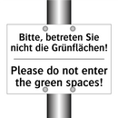 Bitte, betreten Sie nicht die /.../ - Please do not enter the green /.../
