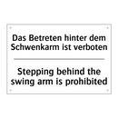 Das Betreten hinter dem Schwenkarm /.../ - Stepping behind the swing arm /.../