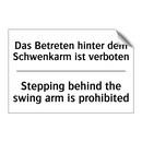Das Betreten hinter dem Schwenkarm /.../ - Stepping behind the swing arm /.../