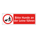 Bitte Hunde an der Leine führen