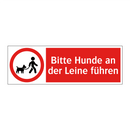 Bitte Hunde an der Leine führen