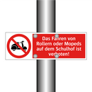 Das Fahren von Rollern oder Mopeds auf dem Schulhof ist verboten!