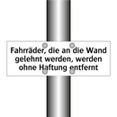 Fahrräder, die an die Wand gelehnt werden, werden ohne Haftung entfernt